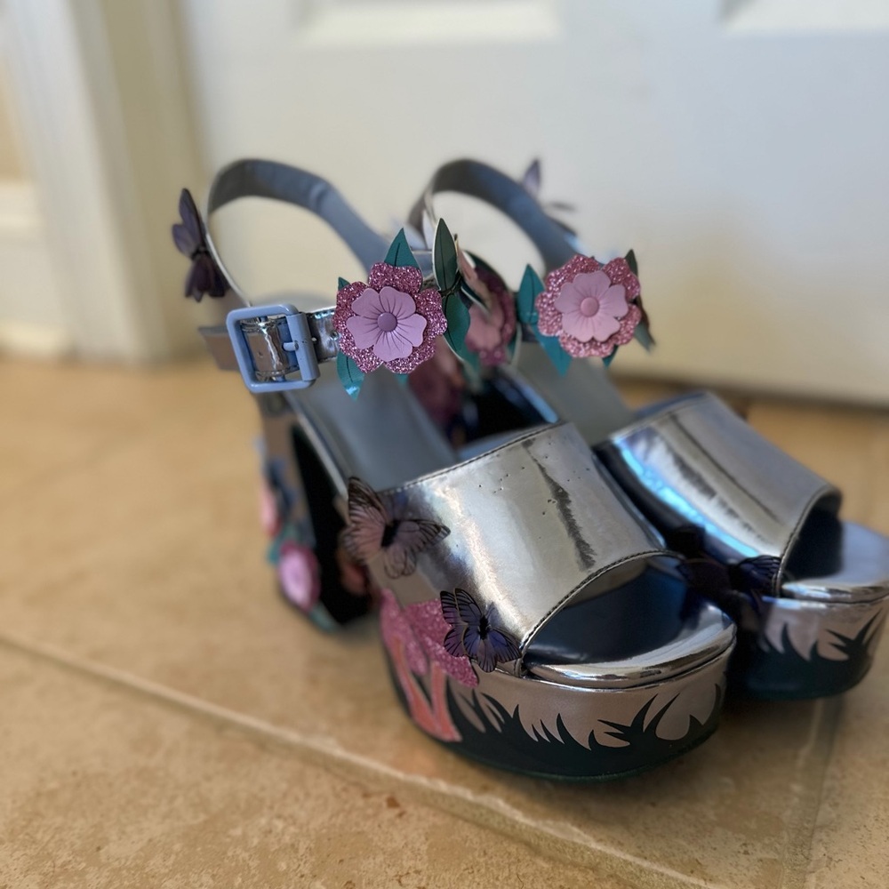 Sugar Thrillz Enchanted Forest Platform Heels Mushroom Butterflies - Picture 4 of 6